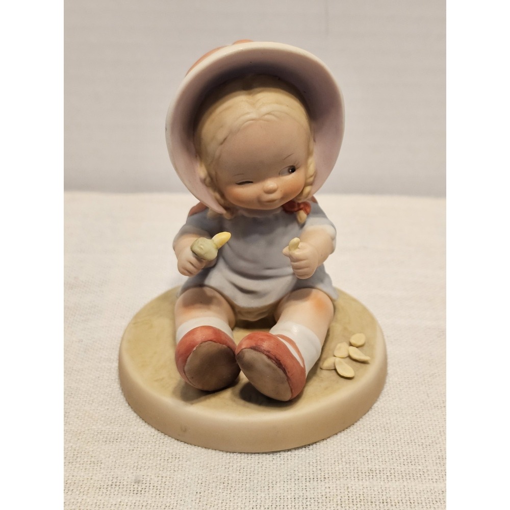 Vintage Enesco 1989 Mabel Lucie Attwell Figurine "Luck At Last - He Loves Me"